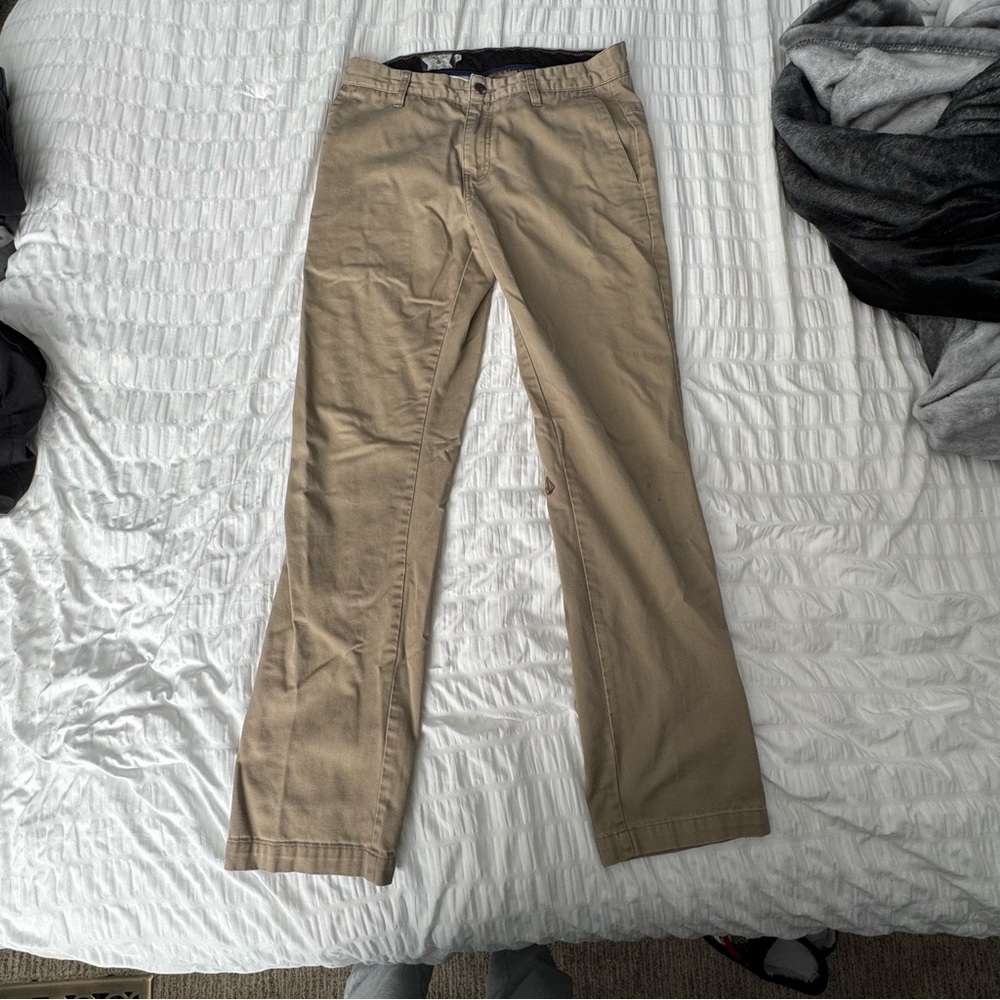 Men's Volcom Khaki Pants/ Skate Pants/ Corpo class Volcom pants